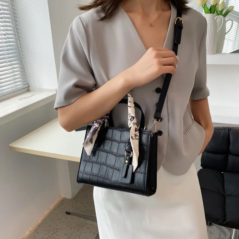 Bolso bandolera compacto – Urbano, estructurado y con estilo