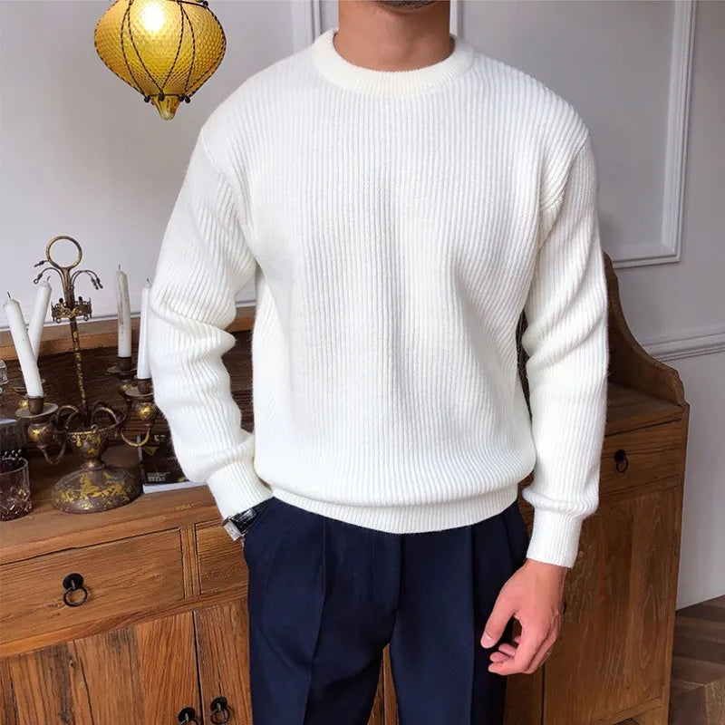 Suéter minimalista – Tejido suave con cuello redondo